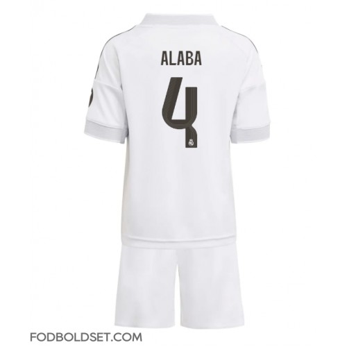 Real Madrid David Alaba #4 Hjemme Trøje Børn 2025-26 Kortærmet (+ Korte bukser)